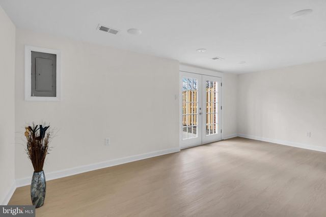 26 TIMBER ROCK RD, Gaithersburg, MD 20878