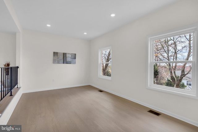 26 TIMBER ROCK RD, Gaithersburg, MD 20878