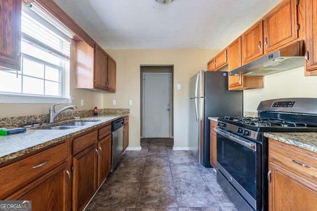 6805 Silver Maple Drive, Rex, GA 30273