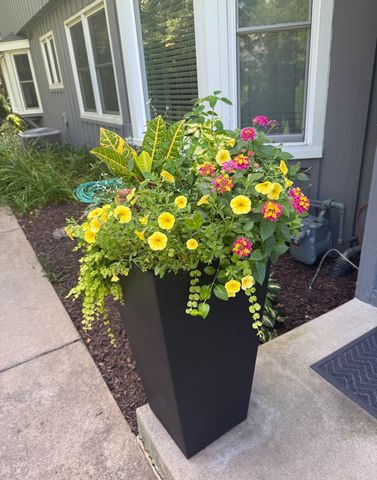 4552 Sunderman Road, Rockford, IL 61114