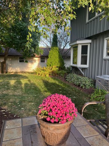 4552 Sunderman Road, Rockford, IL 61114