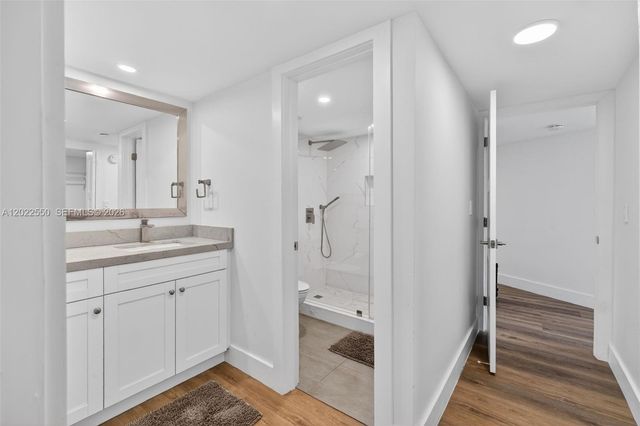 2401 Collins Ave 602, Miami Beach, FL 33140
