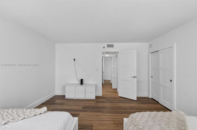 2401 Collins Ave 602, Miami Beach, FL 33140