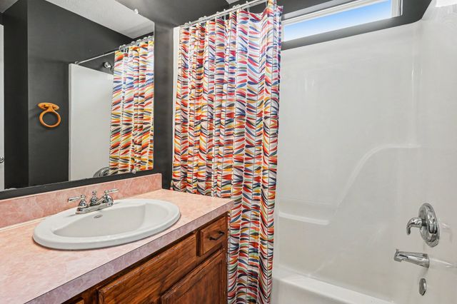 5616 Royal Ct, Hermitage, TN 37076