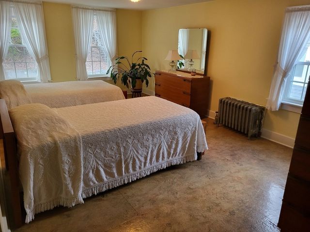 329 Worcester St, Southbridge, MA 01550