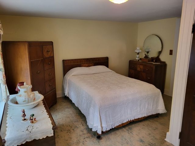 329 Worcester St, Southbridge, MA 01550