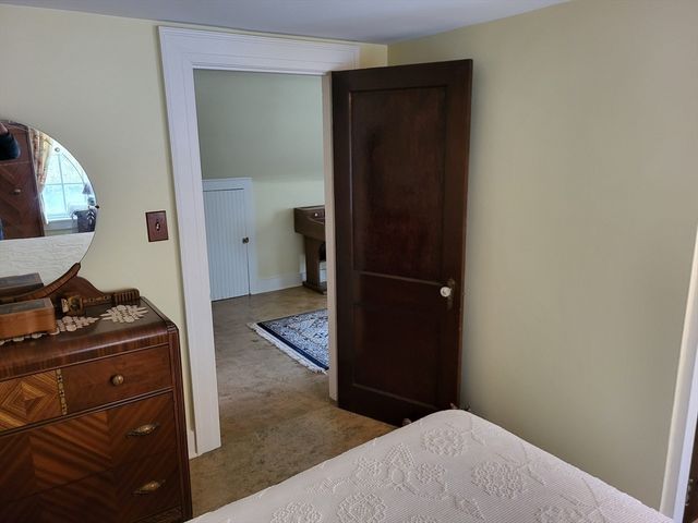 329 Worcester St, Southbridge, MA 01550
