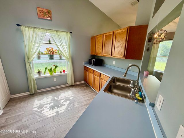 336 S SHAMROCK Avenue, Jacksonville, FL 32218