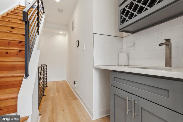 2145 CROSS ST, Philadelphia, PA 19146