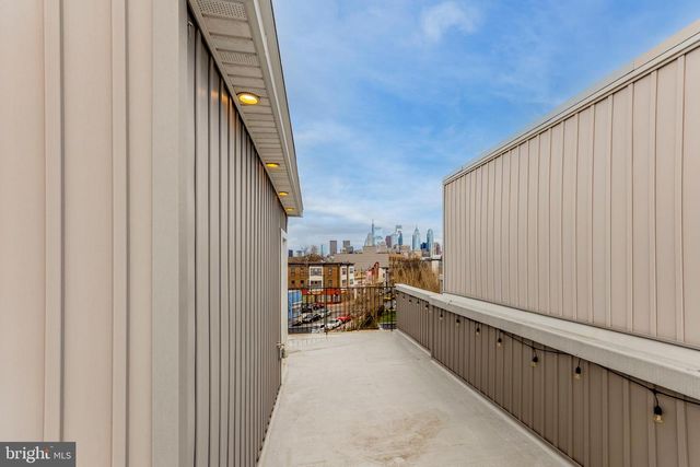 2145 CROSS ST, Philadelphia, PA 19146
