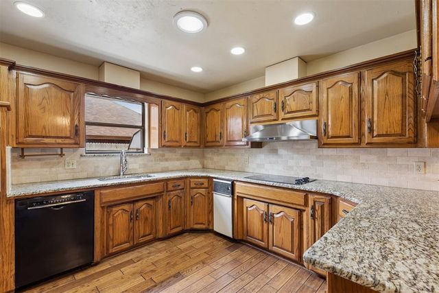 2701 Blue Quail Pass, Edmond, OK 73013