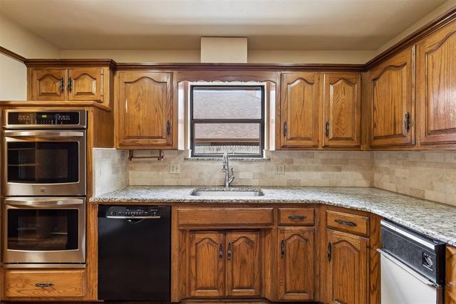 2701 Blue Quail Pass, Edmond, OK 73013
