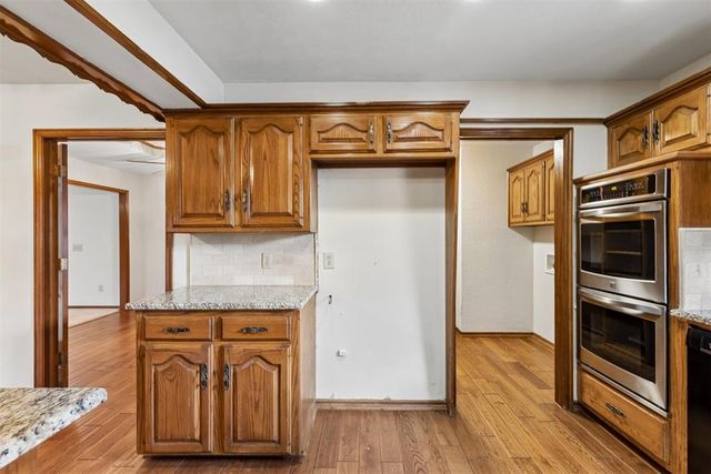 2701 Blue Quail Pass, Edmond, OK 73013
