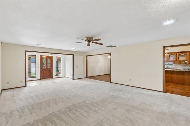2701 Blue Quail Pass, Edmond, OK 73013