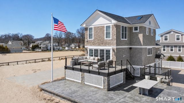 40 Pond Road, Old Lyme, CT 06371