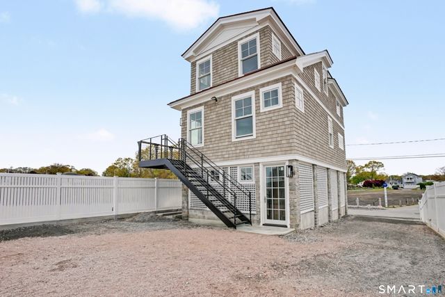 40 Pond Road, Old Lyme, CT 06371
