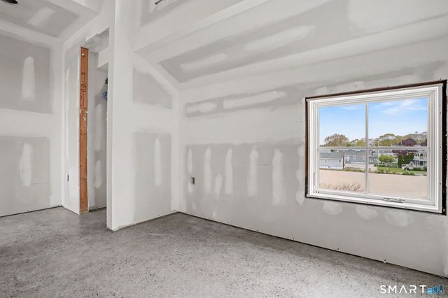 40 Pond Road, Old Lyme, CT 06371