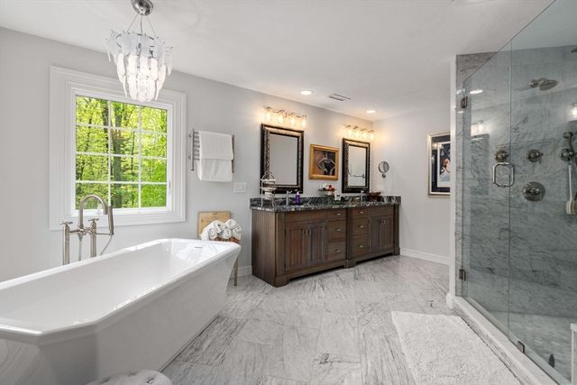 71 Sears Rd, Southborough, MA 01772