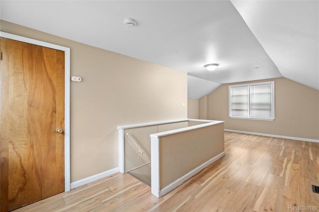 8249 Robson Street, Detroit, MI 48228
