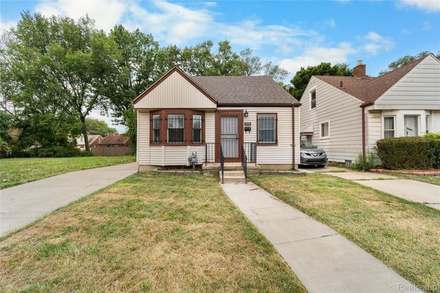 8249 Robson Street, Detroit, MI 48228