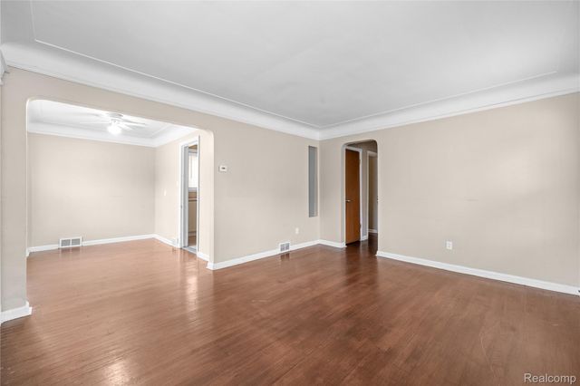 8249 Robson Street, Detroit, MI 48228