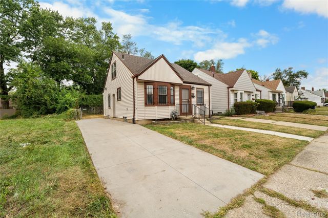 8249 Robson Street, Detroit, MI 48228