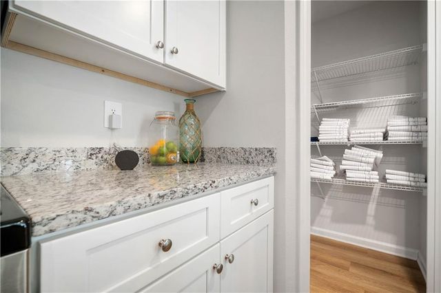 12614 Ellen's Cove Drive N, Grand Bay, AL 36541