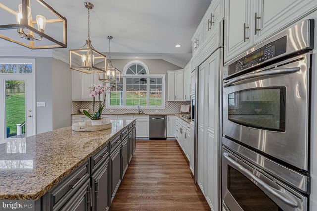 41297 DUTTON CT, Waterford, VA 20197