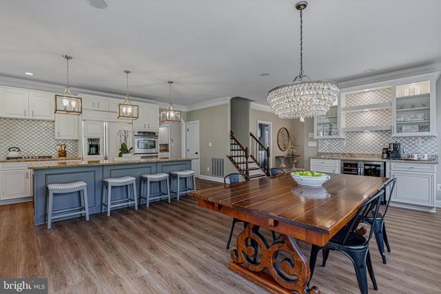 41297 DUTTON CT, Waterford, VA 20197