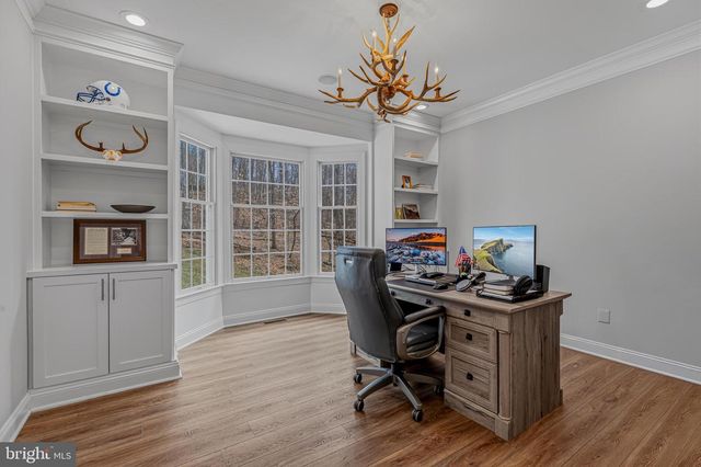 41297 DUTTON CT, Waterford, VA 20197