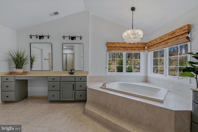 41297 DUTTON CT, Waterford, VA 20197