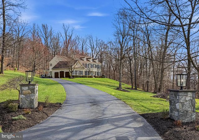 41297 DUTTON CT, Waterford, VA 20197