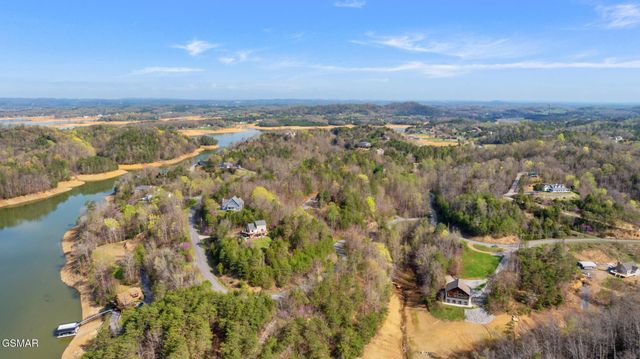 2 Caywood Road, Dandridge, TN 37725