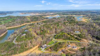 2 Caywood Road, Dandridge, TN 37725
