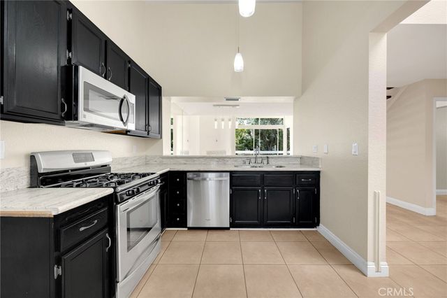 3740 S Bear St F, Santa Ana, CA 92704