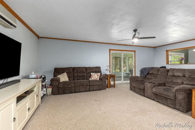 2784 Hillcrest Drive, Ionia, MI 48846