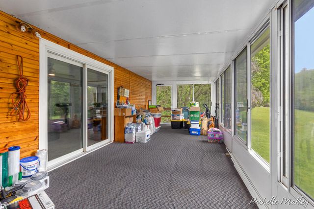 2784 Hillcrest Drive, Ionia, MI 48846