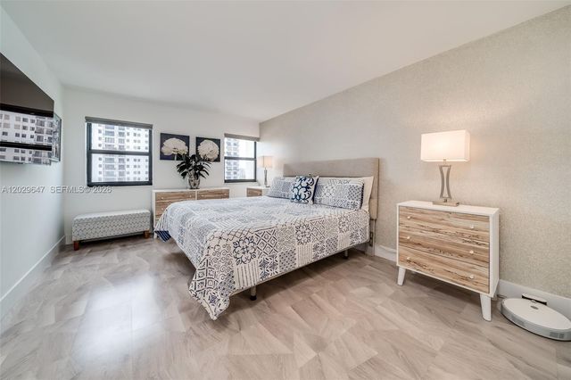 1201 S Ocean Drive 1105N, Hollywood, FL 33019
