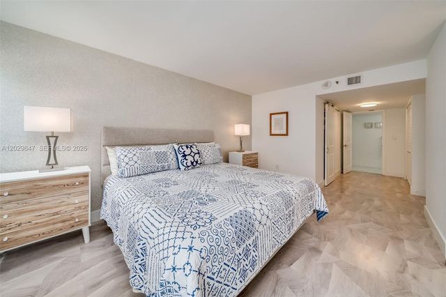 1201 S Ocean Drive 1105N, Hollywood, FL 33019