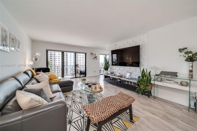 1201 S Ocean Drive 1105N, Hollywood, FL 33019