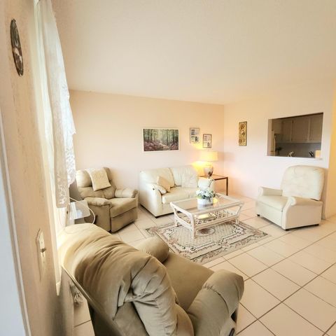 164 Sheffield G, West Palm Beach, FL 33417