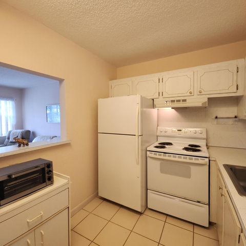 164 Sheffield G, West Palm Beach, FL 33417