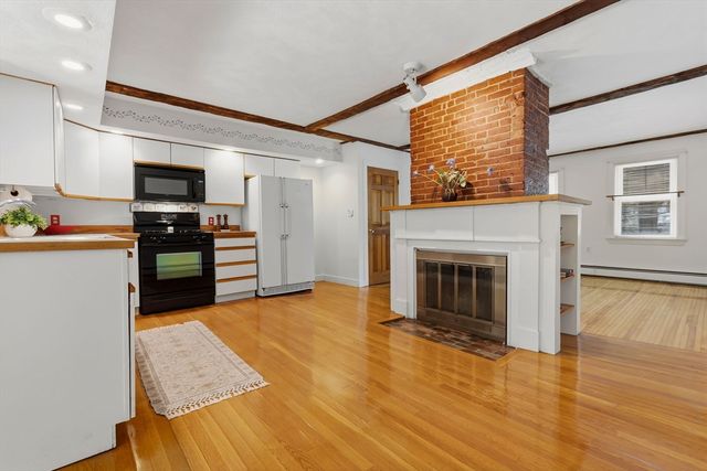 307 Maple Street 307, Danvers, MA 01923