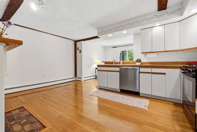 307 Maple Street 307, Danvers, MA 01923