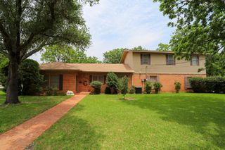 1000 S Harrison Street, Mcgregor, TX 76657