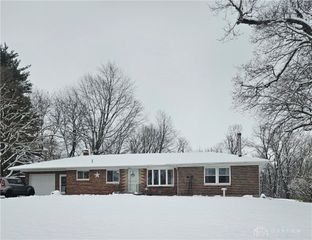 13 Laura Circle, Laura, OH 45337
