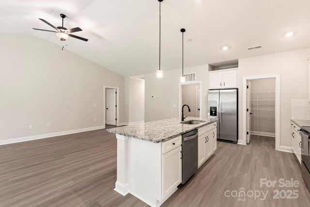 104 Kennford Trail, Troutman, NC 28166