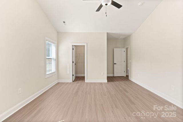 104 Kennford Trail, Troutman, NC 28166