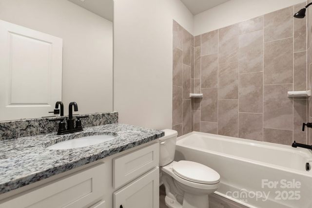 104 Kennford Trail, Troutman, NC 28166