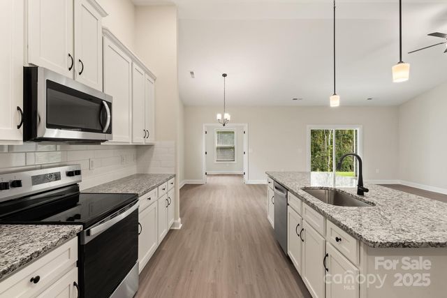 104 Kennford Trail, Troutman, NC 28166